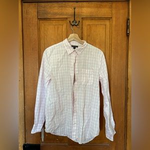 Women’s J Crew size M pink gingham checkered shirt.